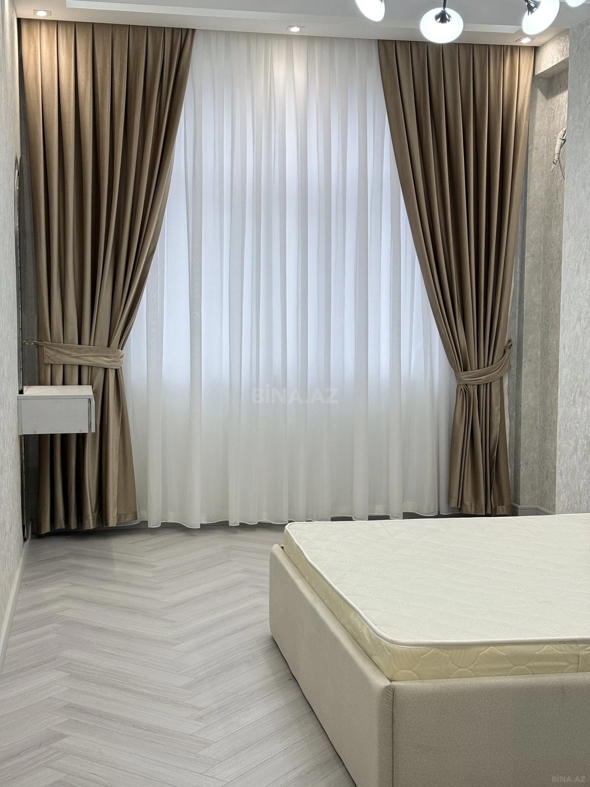 Kirayə verilir 3 otaqlı mənzil 120 m²