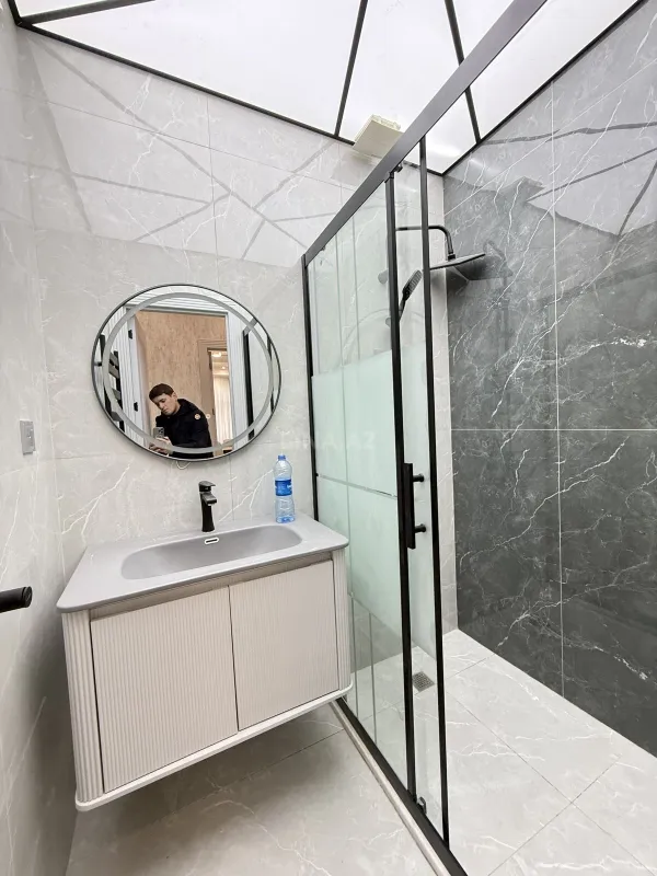 Kirayə verilir 3 otaqlı mənzil 120 m²