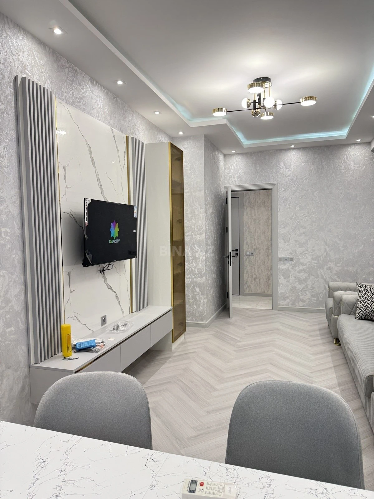 Kirayə verilir 3 otaqlı mənzil 120 m²