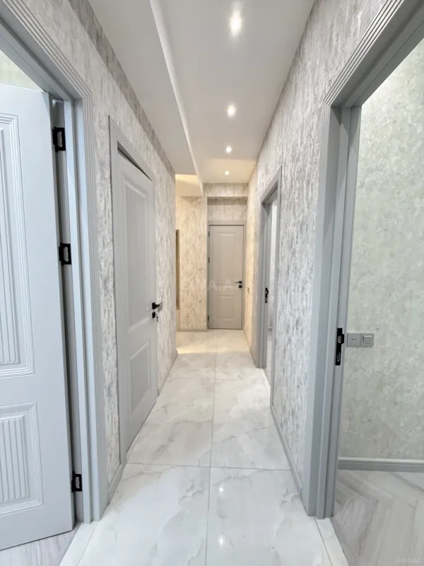 Kirayə verilir 3 otaqlı mənzil 120 m²