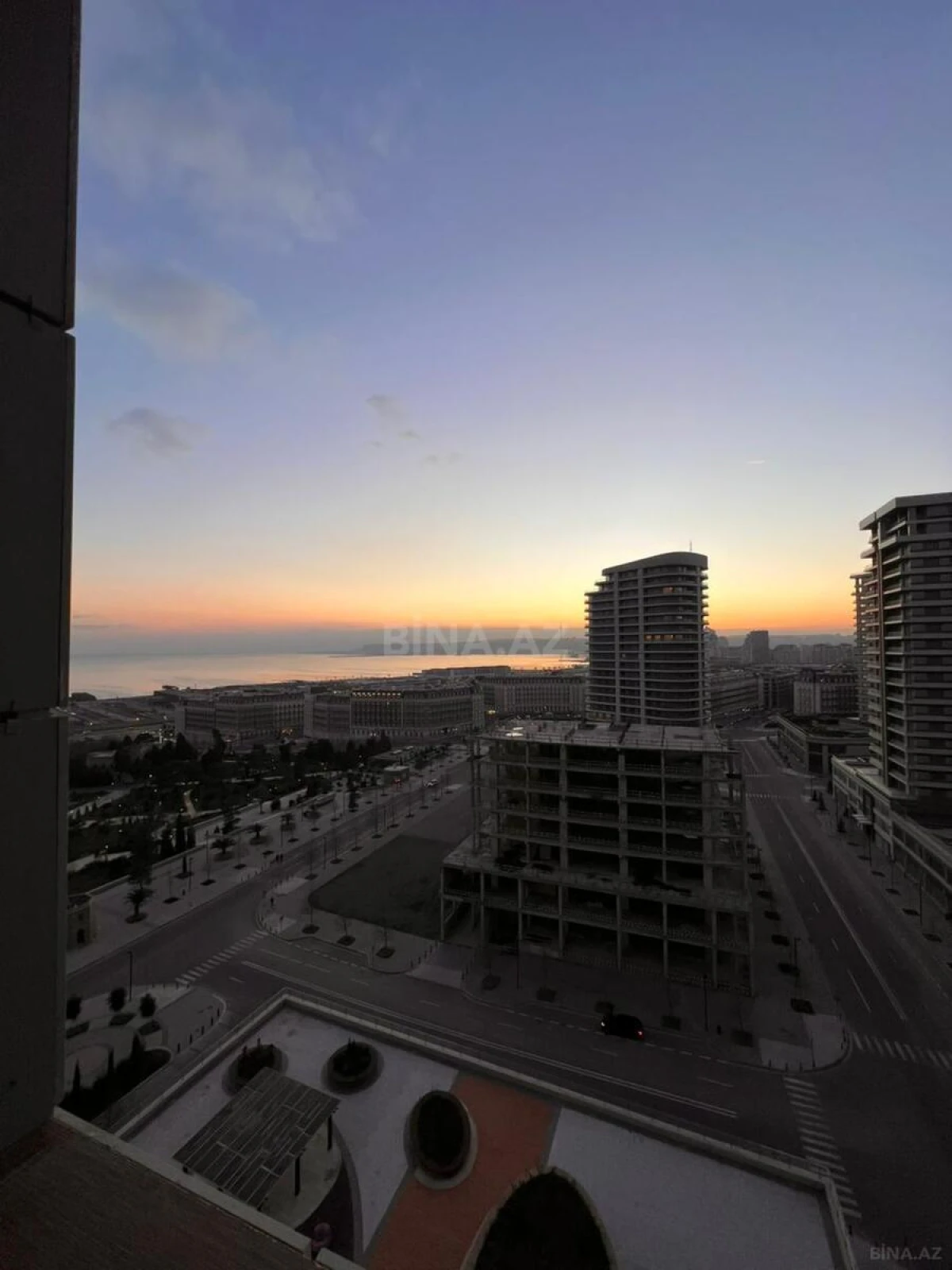 Kirayə verilir 3 otaqlı mənzil 157 m²