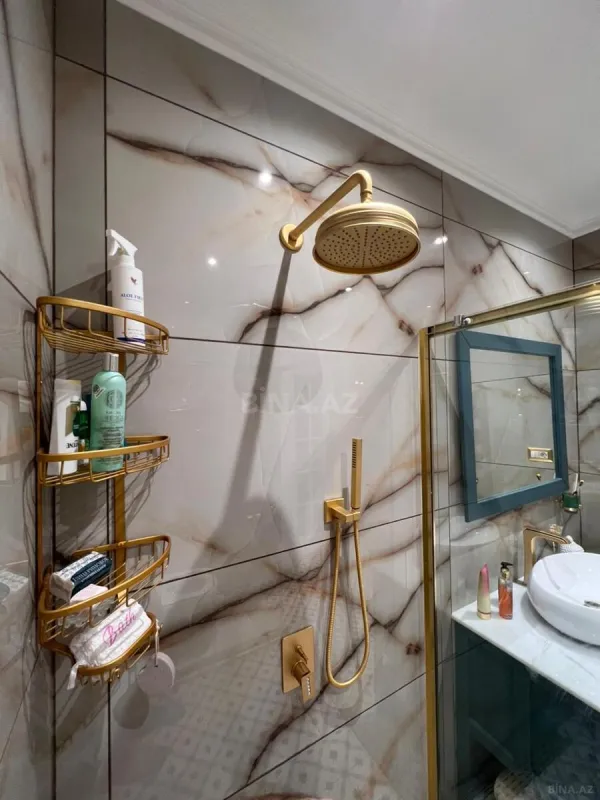 Kirayə verilir 3 otaqlı mənzil 157 m²