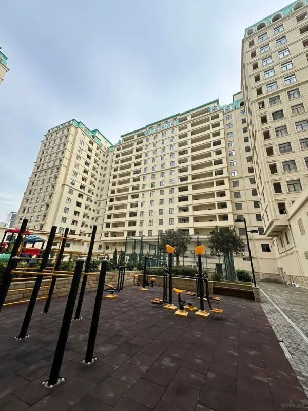 Satılır 2 otaqlı mənzil 90 m²