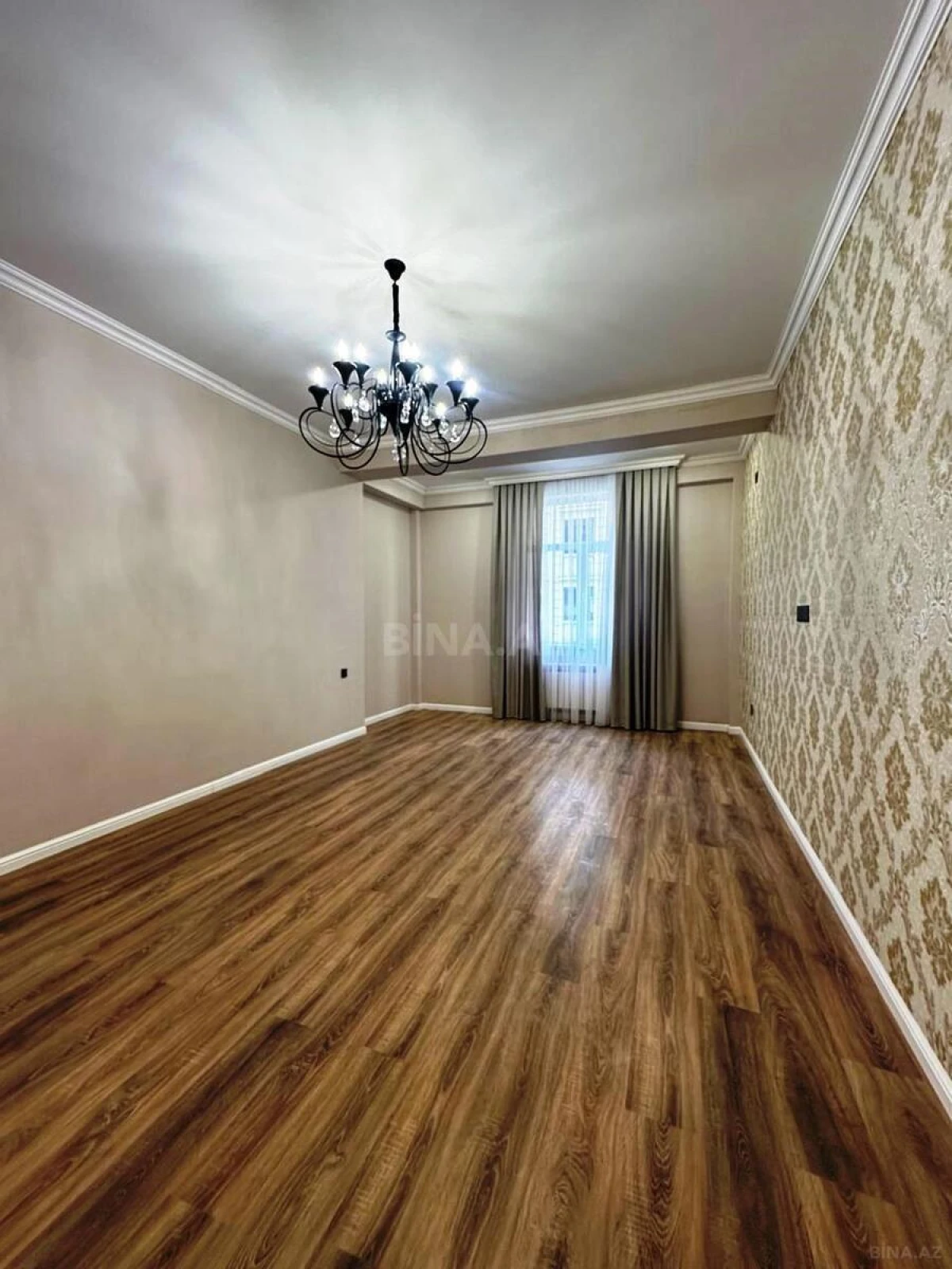Satılır 2 otaqlı mənzil 90 m²