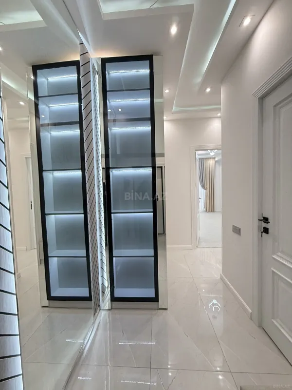 Kirayə verilir 3 otaqlı mənzil 120 m²