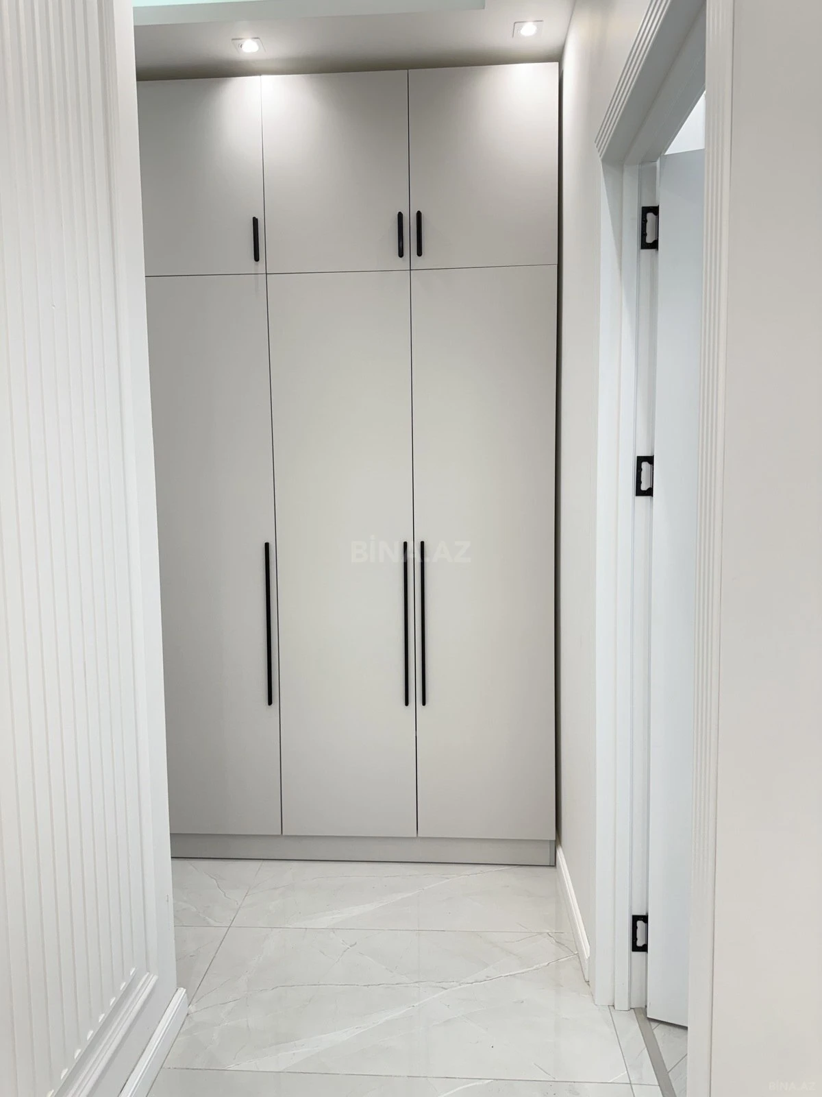 Kirayə verilir 3 otaqlı mənzil 120 m²