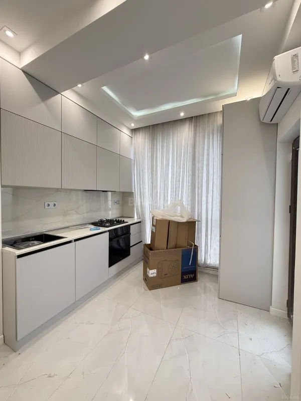 Kirayə verilir 3 otaqlı mənzil 120 m²