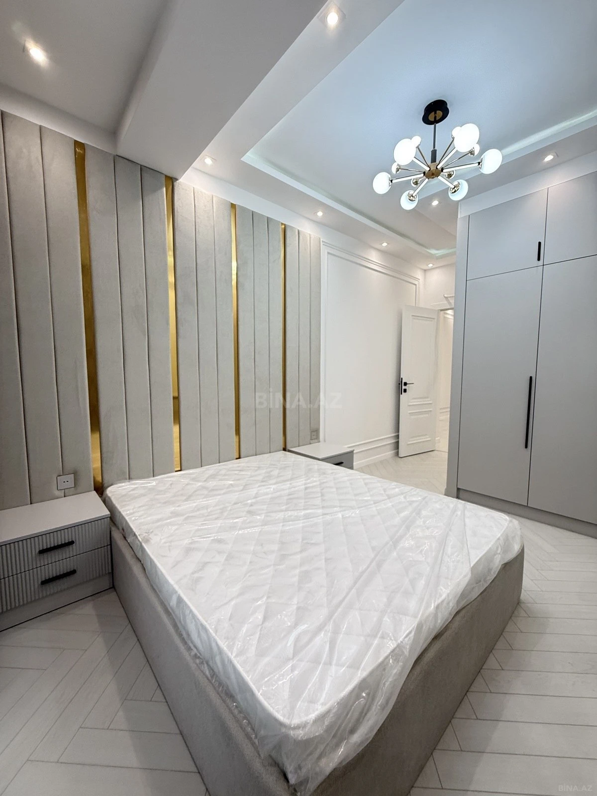 Kirayə verilir 3 otaqlı mənzil 120 m²