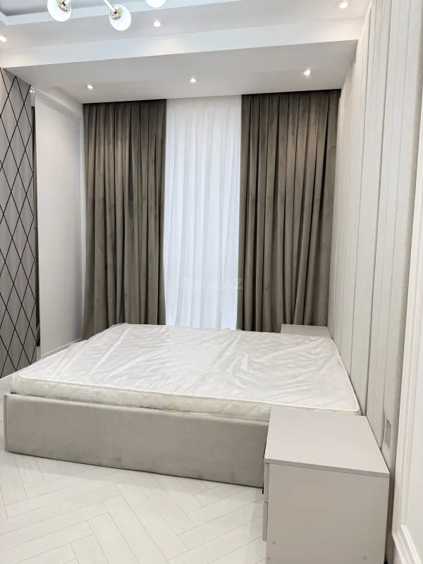 Kirayə verilir 3 otaqlı mənzil 120 m²