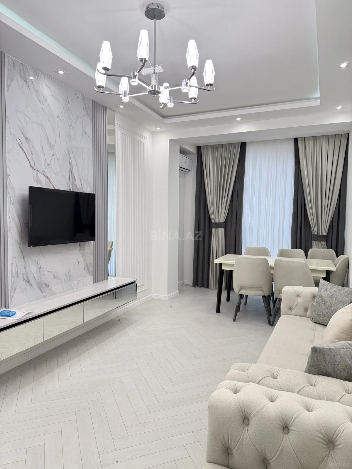 Kirayə verilir 3 otaqlı mənzil 120 m²