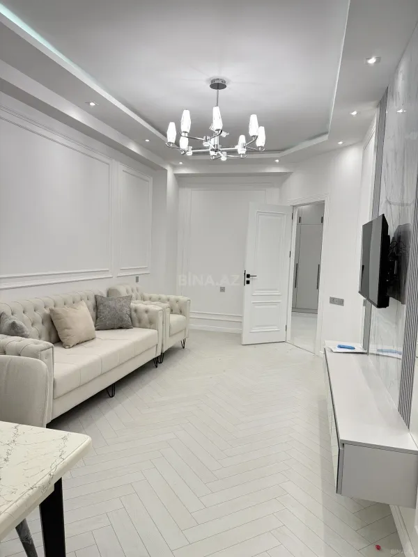 Kirayə verilir 3 otaqlı mənzil 120 m²