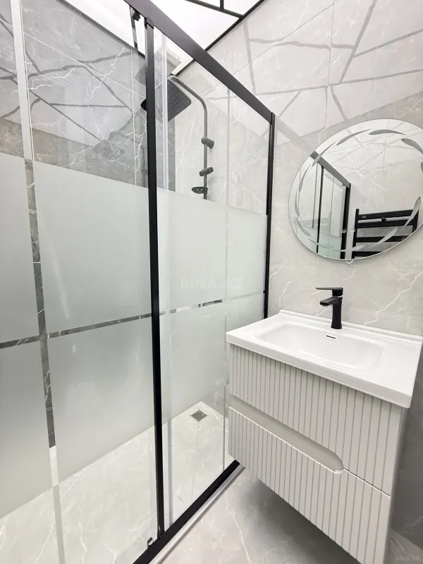 Kirayə verilir 3 otaqlı mənzil 120 m²