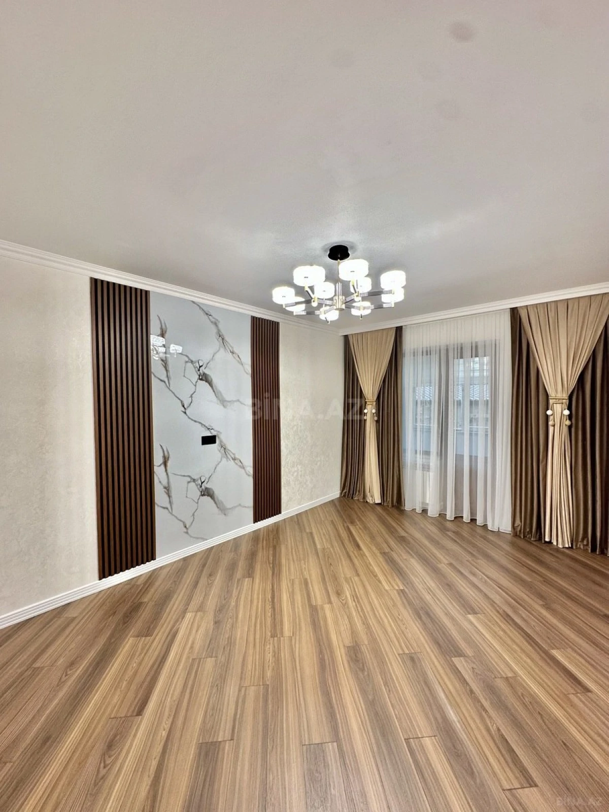 Satılır 2 otaqlı mənzil 65 m²