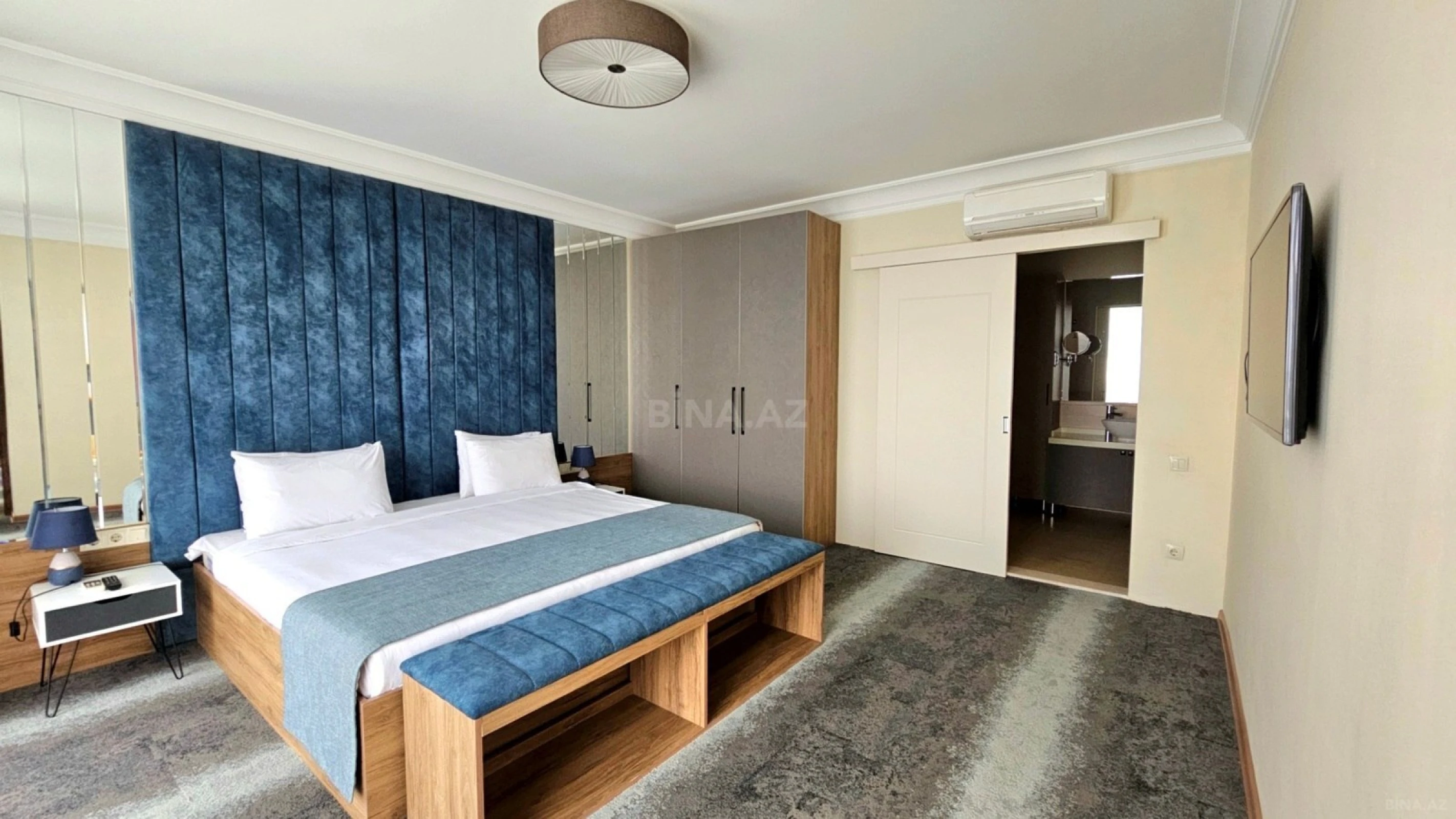 Satılır 4 otaqlı mənzil 162 m²