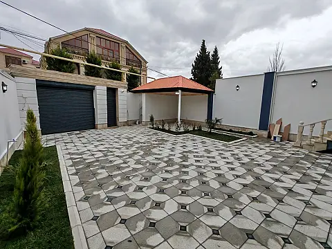 Satılır 5 otaqlı həyət evi 220 m²