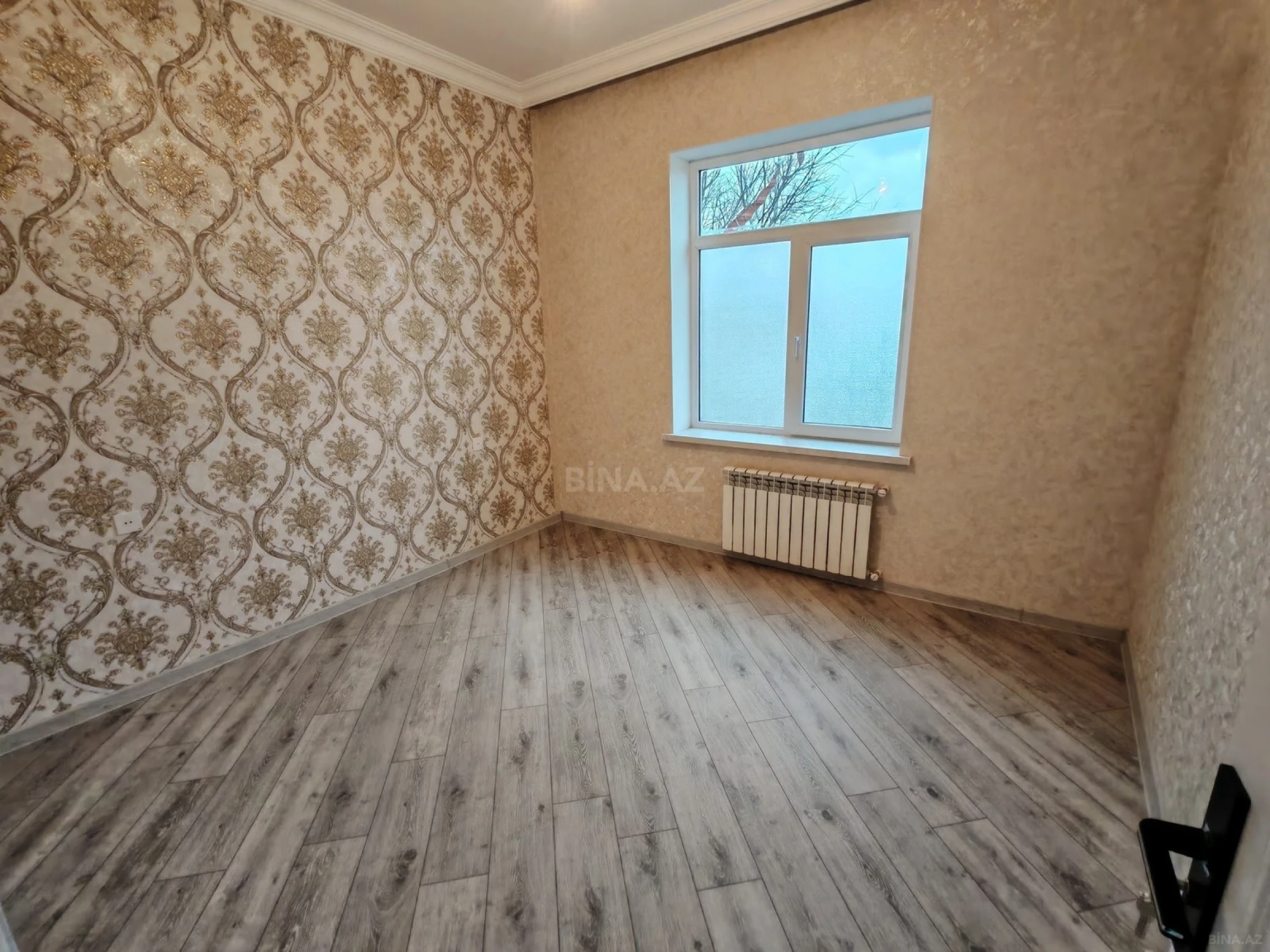 Satılır 5 otaqlı həyət evi 220 m²