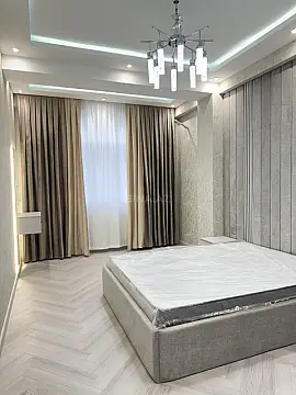 Kirayə verilir 3 otaqlı mənzil 121 m²