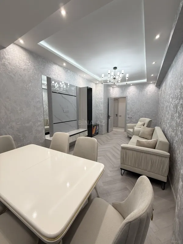 Kirayə verilir 3 otaqlı mənzil 121 m²