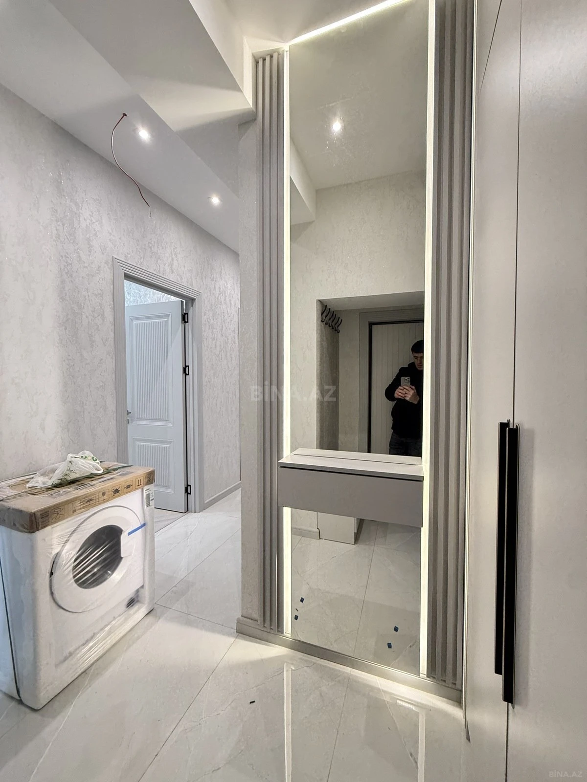 Kirayə verilir 3 otaqlı mənzil 121 m²