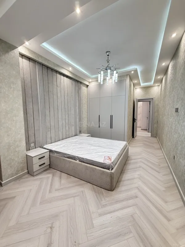 Kirayə verilir 3 otaqlı mənzil 121 m²