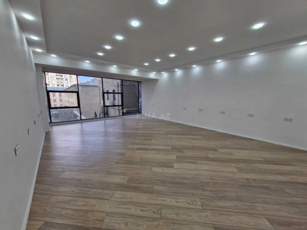 Satılır 2 otaqlı ofis 68 m²