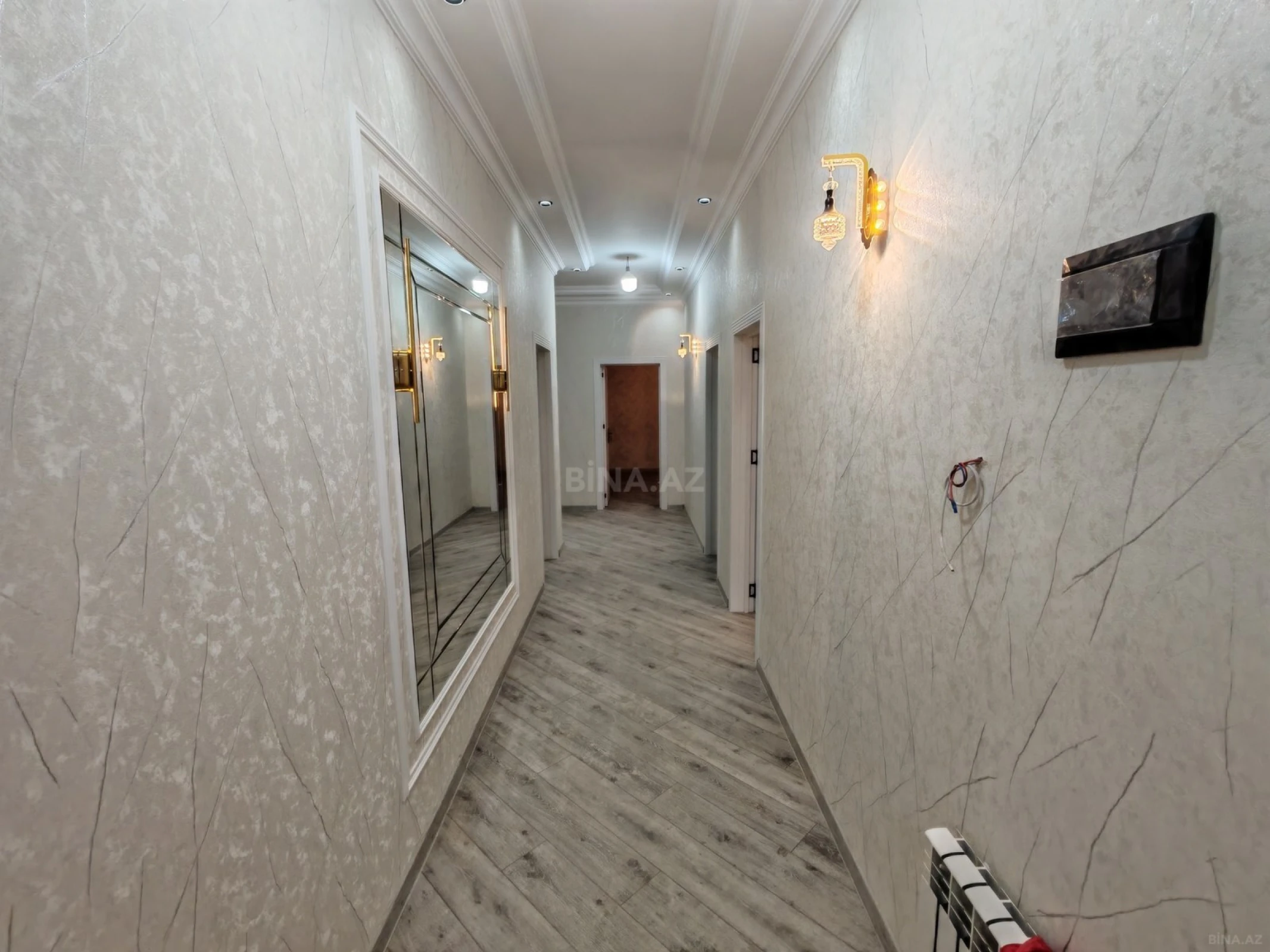 Satılır 4 otaqlı həyət evi 220 m²