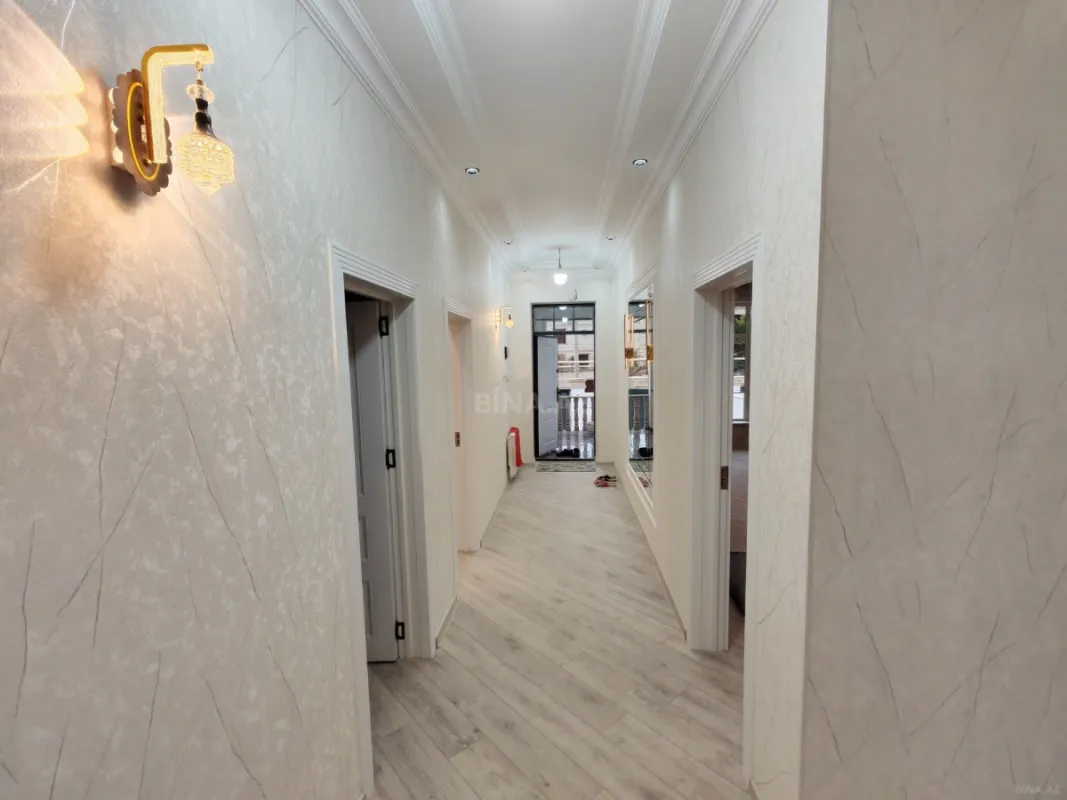 Satılır 4 otaqlı həyət evi 220 m²
