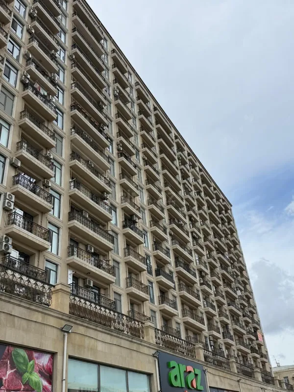 Kirayə verilir 2 otaqlı mənzil 60 m²