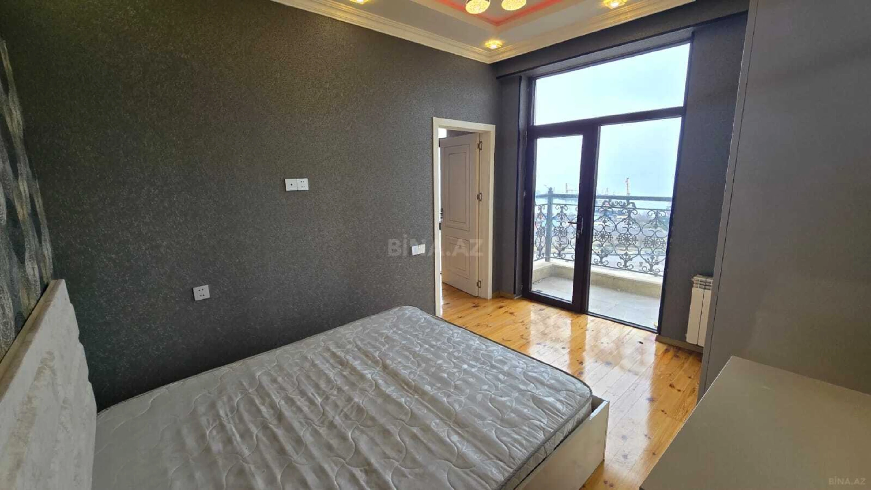 Kirayə verilir 2 otaqlı mənzil 60 m²