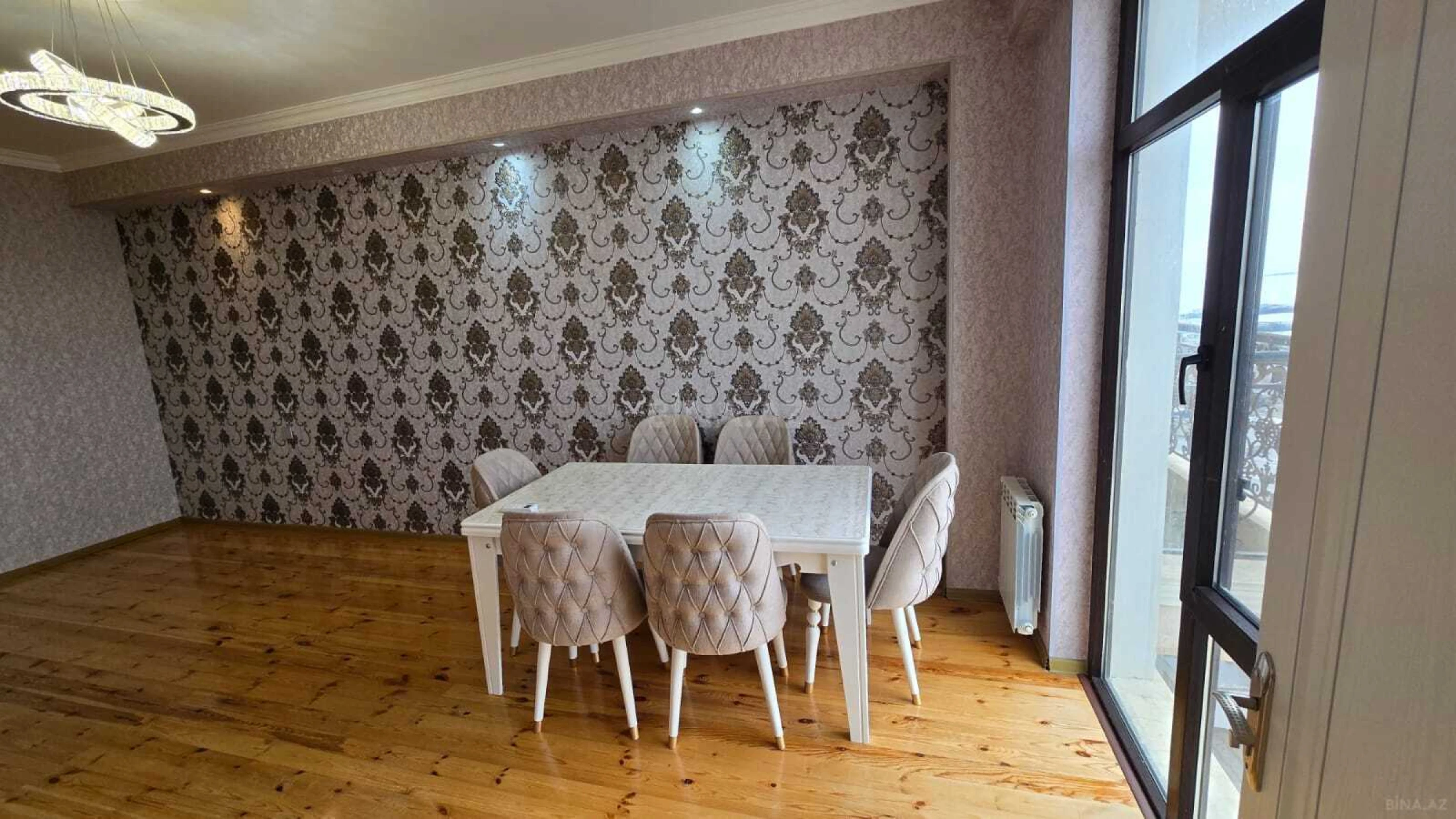 Kirayə verilir 2 otaqlı mənzil 60 m²