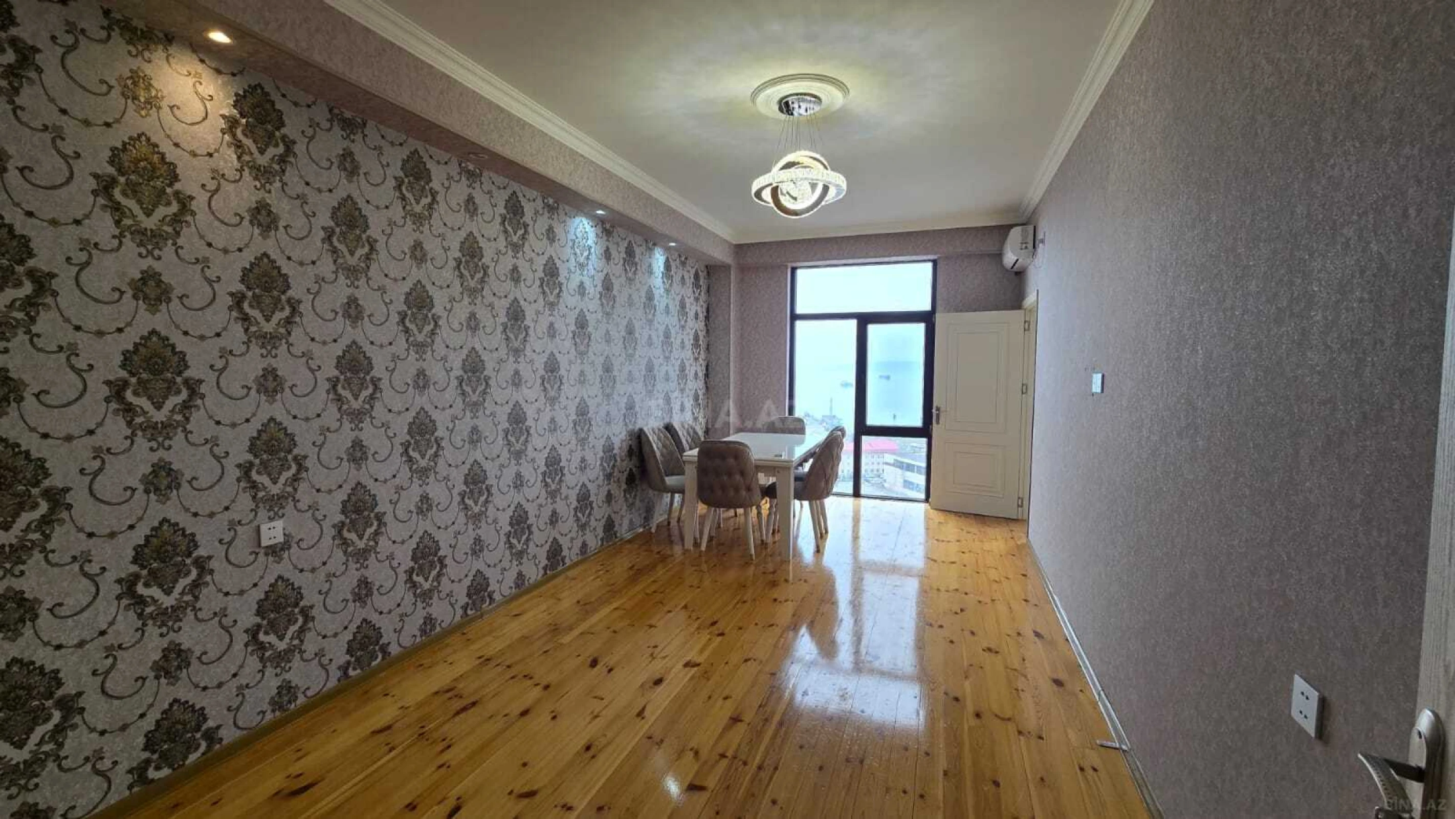 Kirayə verilir 2 otaqlı mənzil 60 m²