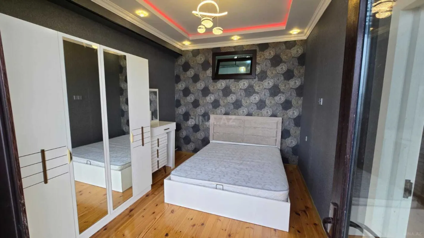 Kirayə verilir 2 otaqlı mənzil 60 m²