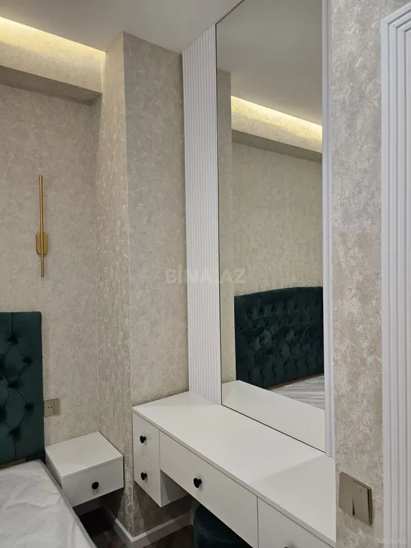 Kirayə verilir 2 otaqlı mənzil 65 m²