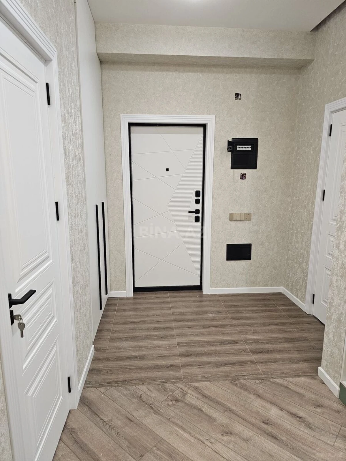 Kirayə verilir 2 otaqlı mənzil 65 m²