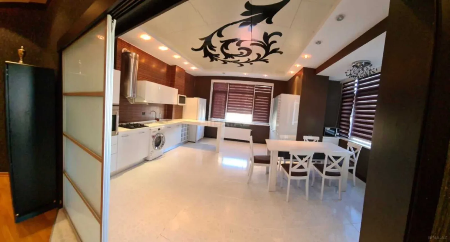 Kirayə verilir 3 otaqlı mənzil 185 m²