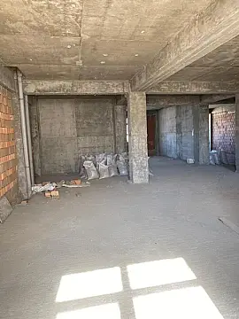 Satılır 5 otaqlı mənzil 164 m²