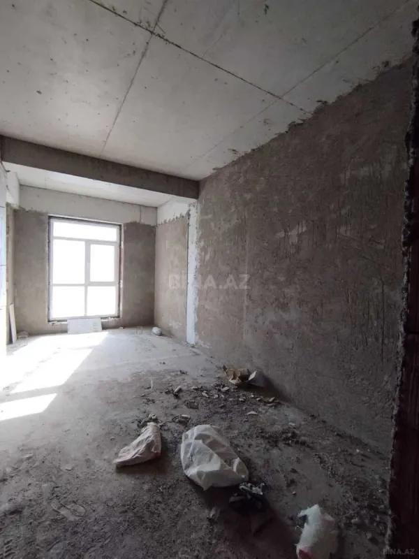 Satılır 5 otaqlı mənzil 164 m²