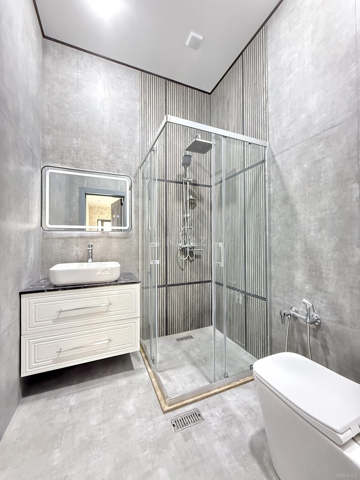 Satılır 3 otaqlı həyət evi 140 m²