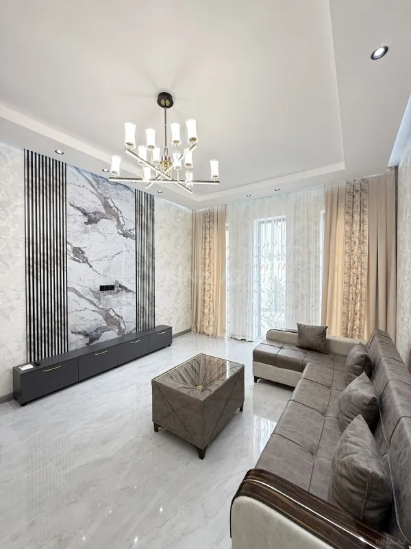 Satılır 3 otaqlı həyət evi 140 m²