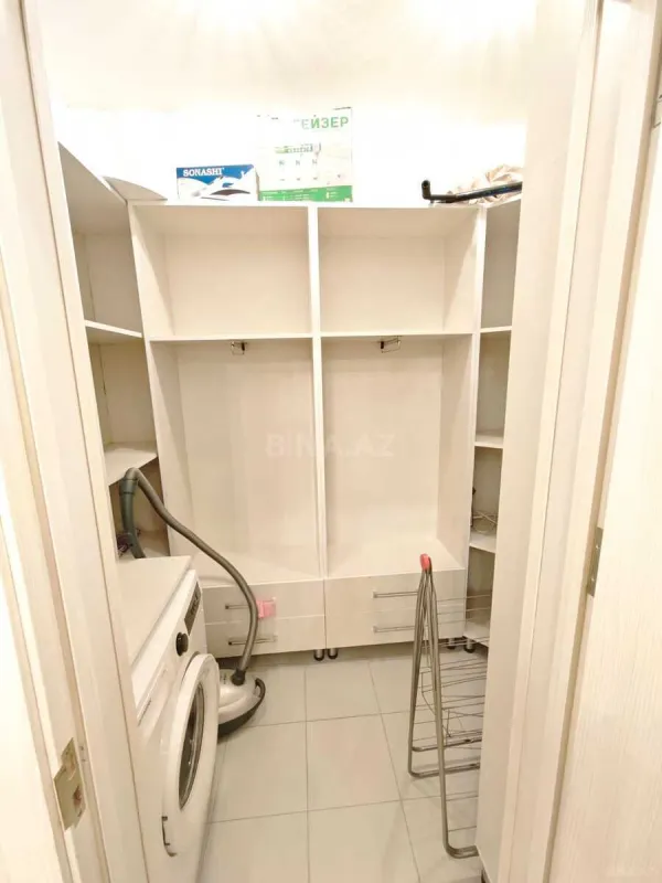 Kirayə verilir 4 otaqlı mənzil 170 m²