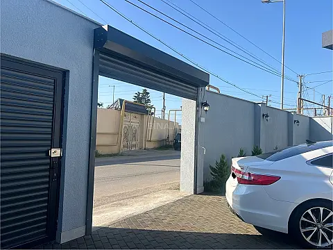 Satılır 4 otaqlı həyət evi 120 m²