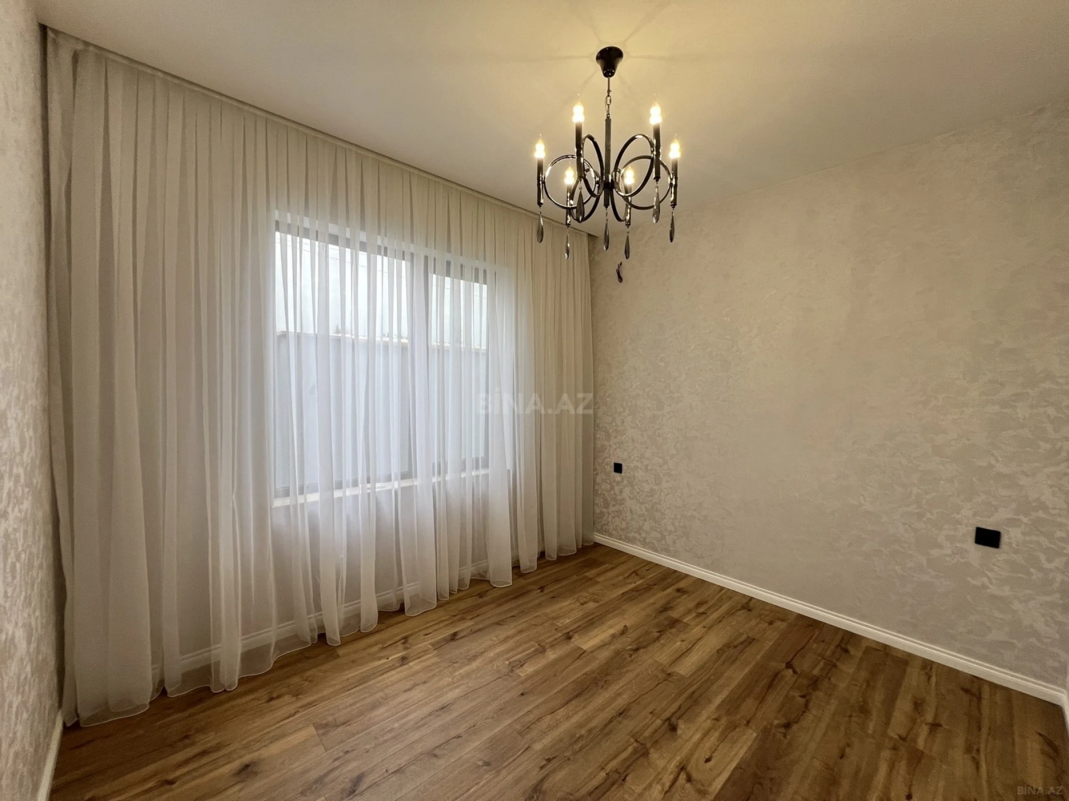Satılır 4 otaqlı həyət evi 120 m²