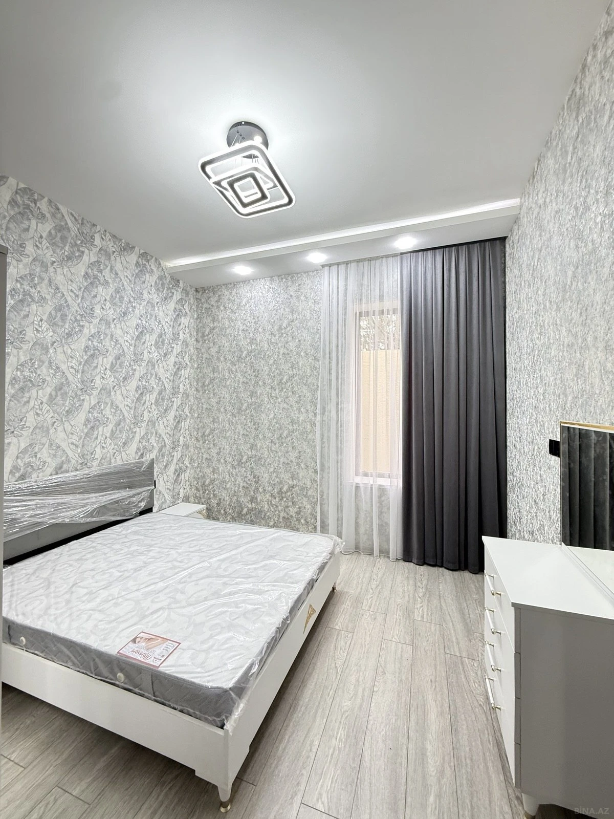 Satılır 4 otaqlı həyət evi 140 m²