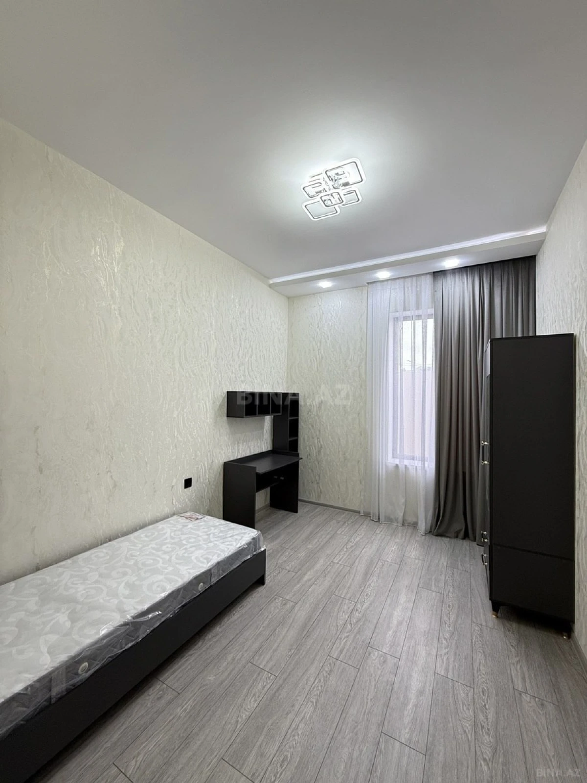 Satılır 4 otaqlı həyət evi 140 m²
