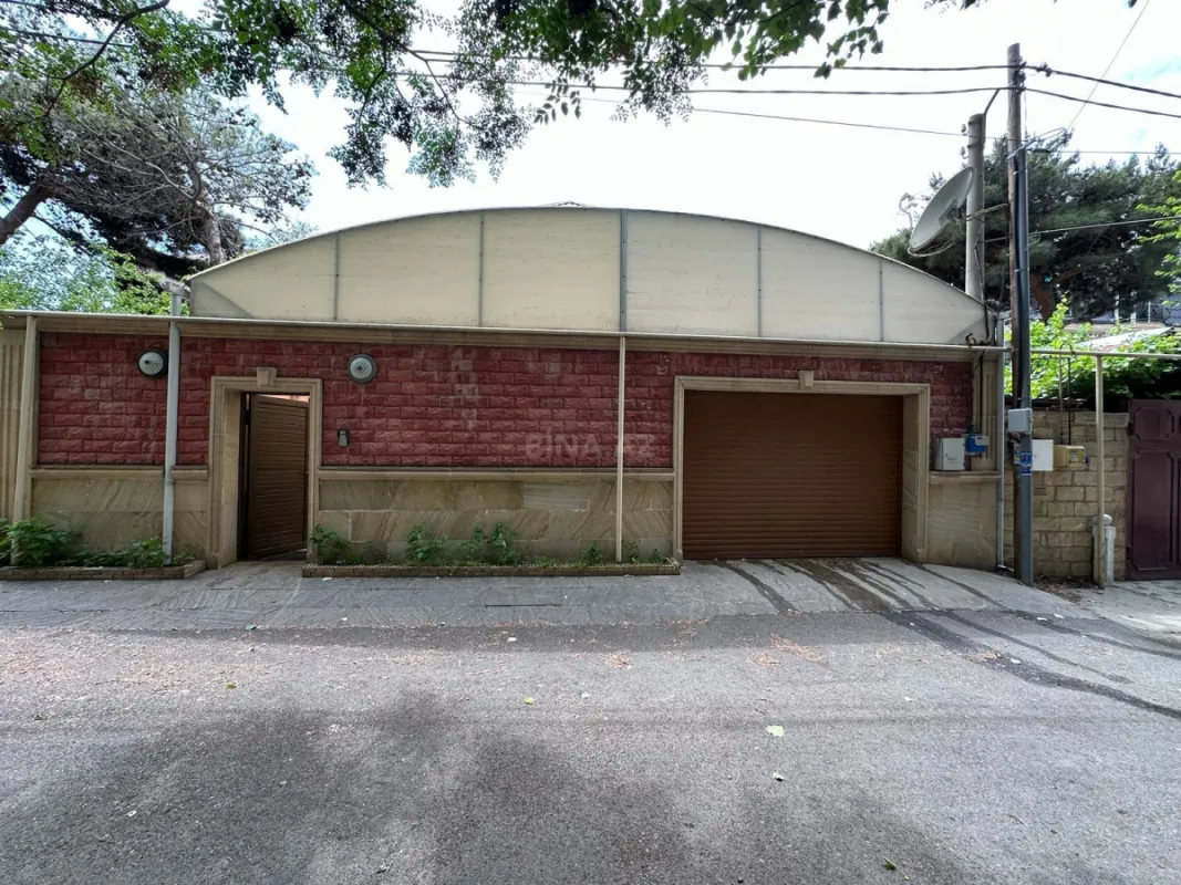 Satılır 5 otaqlı həyət evi 220 m²