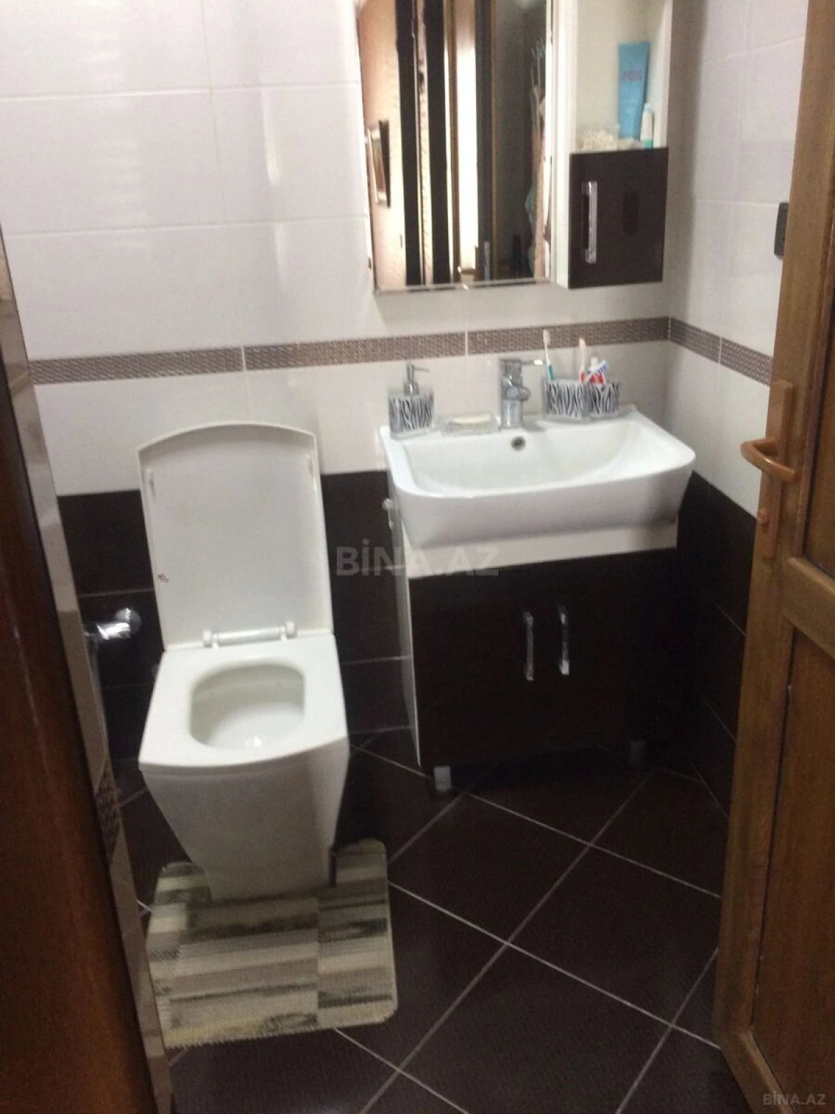 Satılır 5 otaqlı həyət evi 220 m²