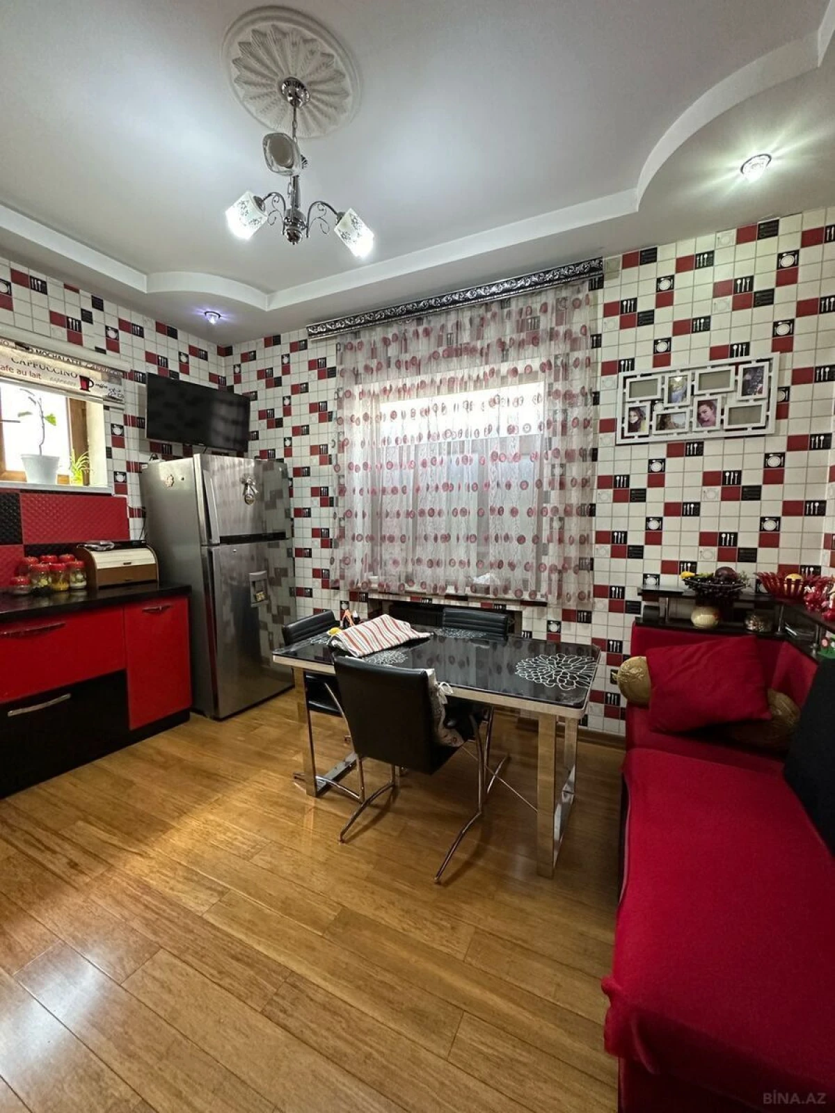 Satılır 5 otaqlı həyət evi 220 m²