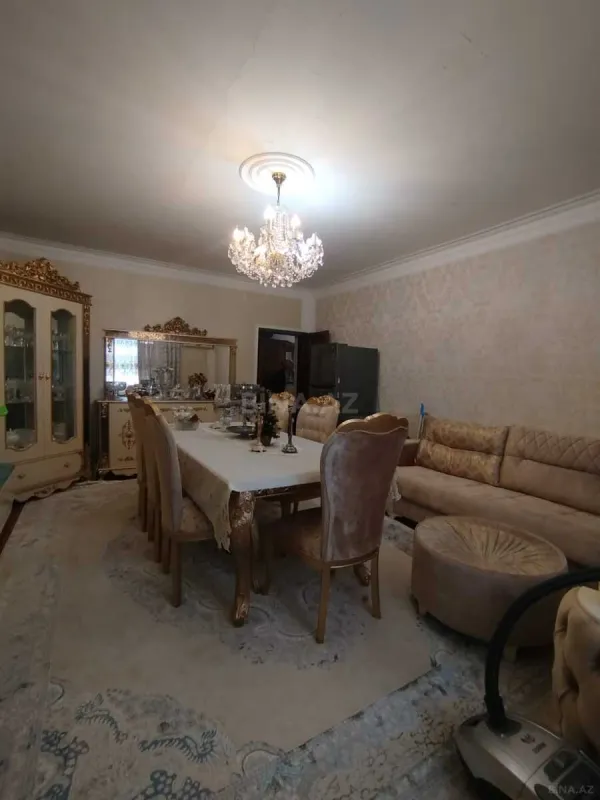 Satılır 4 otaqlı mənzil 100 m²