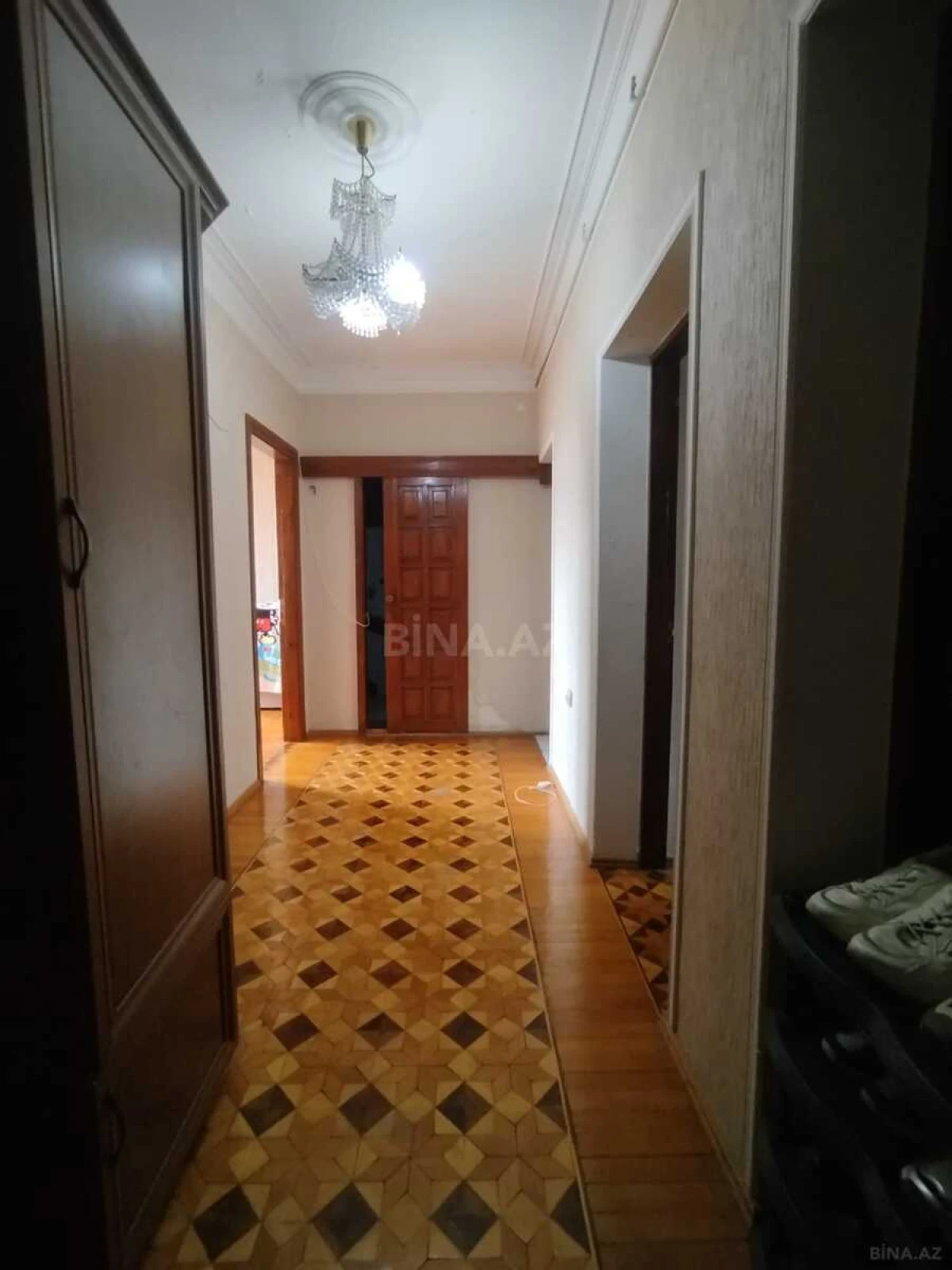 Satılır 4 otaqlı mənzil 100 m²