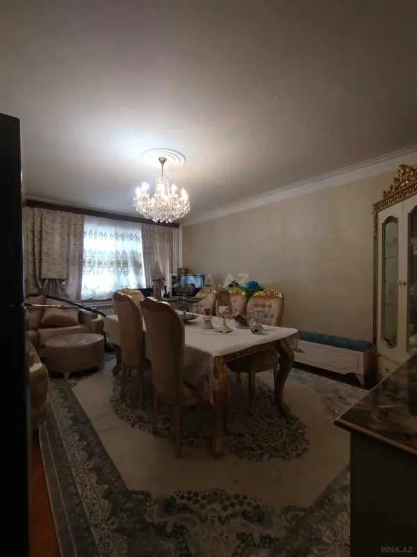 Satılır 4 otaqlı mənzil 100 m²